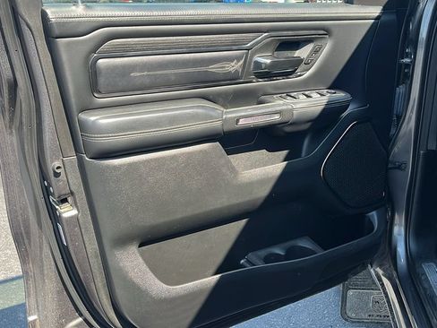 Used 2022 RAM 1500 Limited AWD/4WD image 9