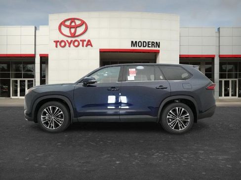 New 2026 Toyota Grand Highlander AWD Hybrid image 7