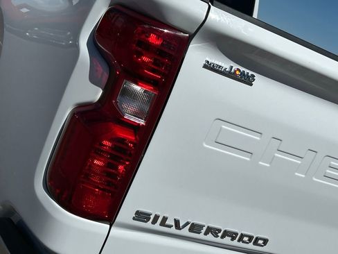 Used 2024 Chevrolet Silverado 2500 LT image 24