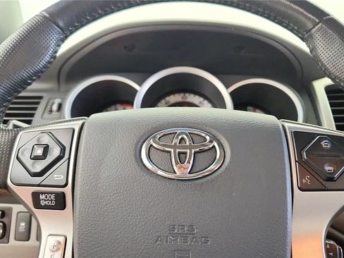 Used 2015 Toyota Tacoma 4x4 Double Cab w/ TRD Sport Package image 25