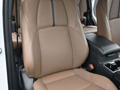 Used 2025 Toyota 4Runner Limited w/ Tow Technology Package image 16