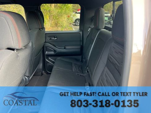 Used 2024 Nissan Frontier PRO-4X w/ Technology Package image 13
