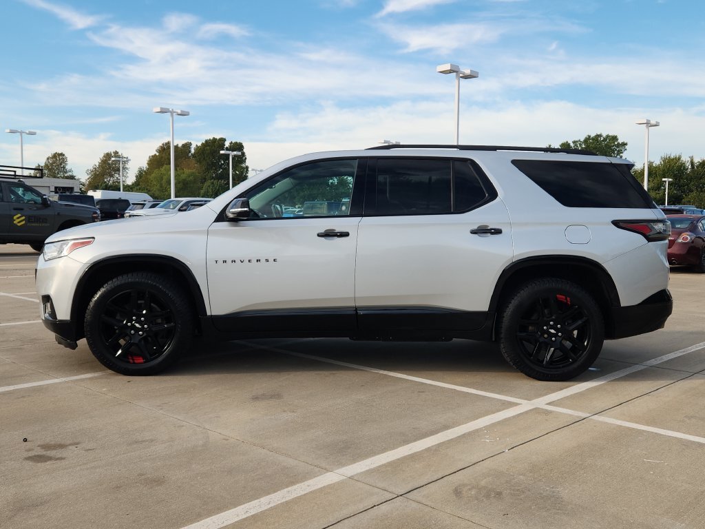 Used 2020 Chevrolet Traverse Premier w/ Redline Edition FWD image 8