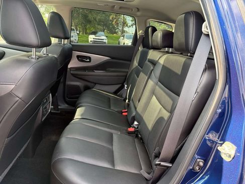 Used 2019 Nissan Murano S AWD/4WD image 12