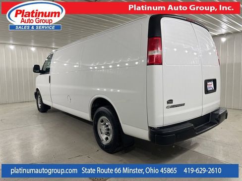 Used 2018 Chevrolet Express 3500 Work Van w/ Driver Convenience Package image 3