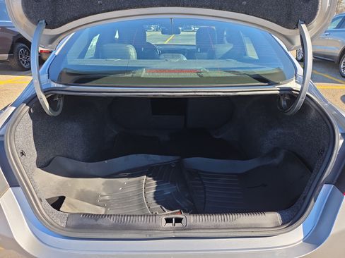 Used 2015 Chrysler 200 S w/ Navigation & Sound Group I image 9