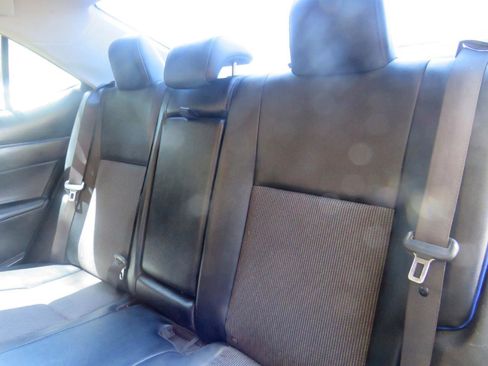 Used 2017 Toyota Corolla SE FWD image 22