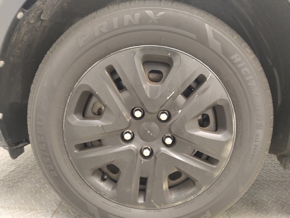 Used 2019 Dodge Journey SE FWD image 31