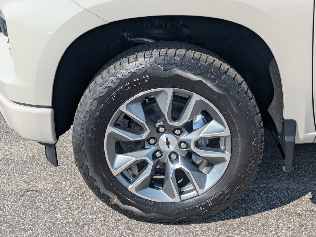 New 2026 Chevrolet Silverado 1500 RST w/ RST All Star Premium Package AWD/4WD image 8