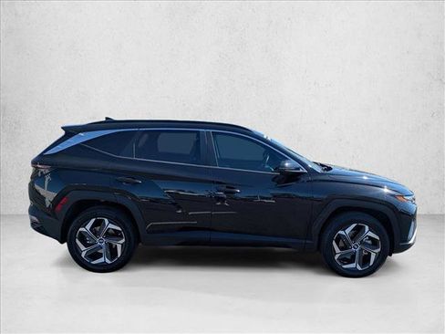 Used 2023 Hyundai Tucson SEL w/ Convenience Package AWD/4WD image 4