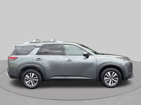 Certified 2022 Nissan Pathfinder SL AWD/4WD image 7