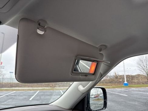 Used 2023 Nissan Armada Platinum image 32