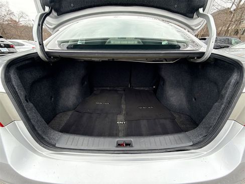 Used 2019 Nissan Sentra S image 19