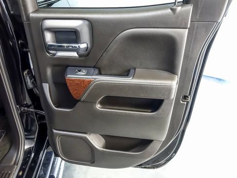 Used 2018 GMC Sierra 1500 SLE w/ SLE Value Package image 27