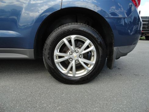 Used 2017 Chevrolet Equinox LT w/ Convenience Package AWD/4WD image 9