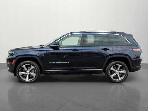 Used 2023 Jeep Grand Cherokee 4WD 4xe w/ Luxury Tech Group II image 4