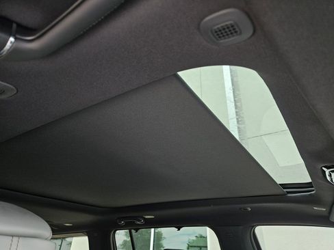 New 2026 Jeep Grand Wagoneer Summit image 8