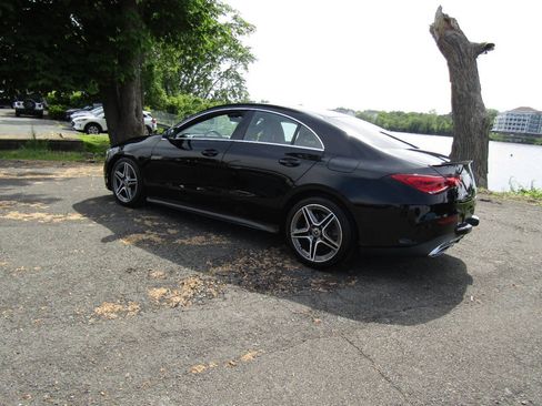 Used 2020 Mercedes-Benz CLA 250 4MATIC image 4