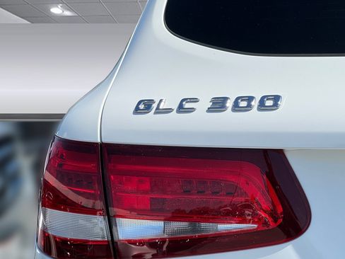 Certified 2018 Mercedes-Benz GLC 300 4MATIC image 30