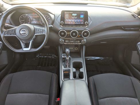 Used 2025 Nissan Sentra SR FWD image 14