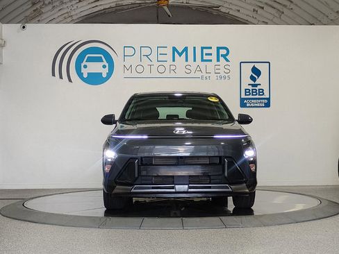 Used 2024 Hyundai Kona SE image 81