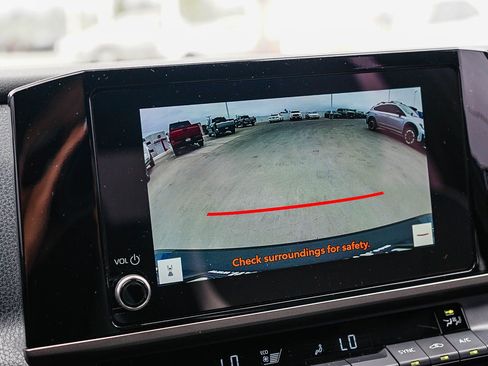 Certified 2025 Toyota Camry SE FWD image 24