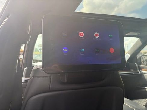 Certified 2025 Cadillac Escalade Sport Platinum AWD/4WD image 15