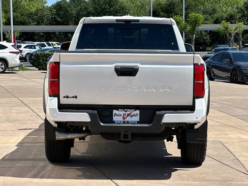 New 2026 Toyota Tacoma TRD Off-Road AWD/4WD image 5
