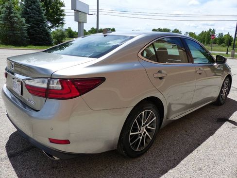 Used 2017 Lexus ES 350 FWD image 9