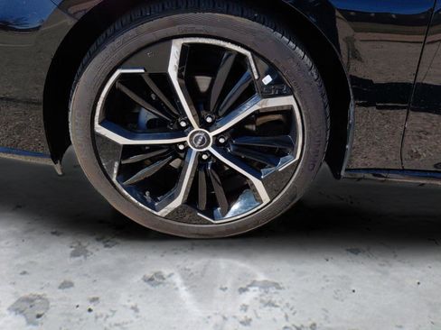 Used 2024 Nissan Altima 2.5 SR image 10