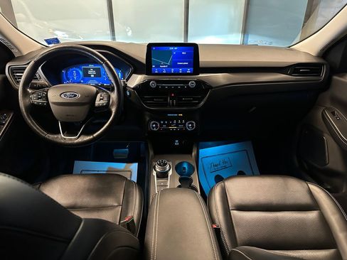 Used 2021 Ford Escape Titanium AWD/4WD image 9