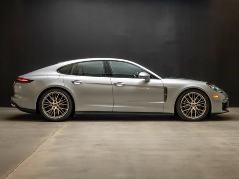 Certified 2023 Porsche Panamera 4 Platinum Edition AWD/4WD image 8