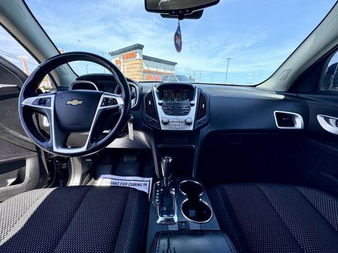Used 2017 Chevrolet Equinox LT w/ Convenience Package FWD image 23