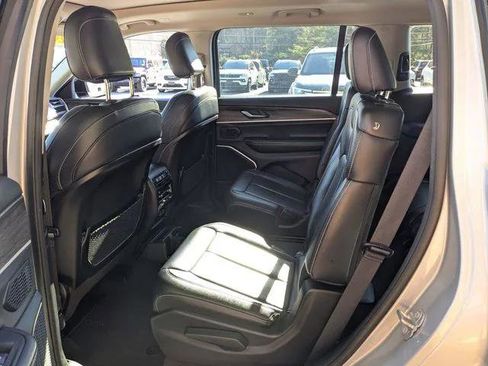 Certified 2022 Jeep Grand Cherokee L Limited AWD/4WD image 24