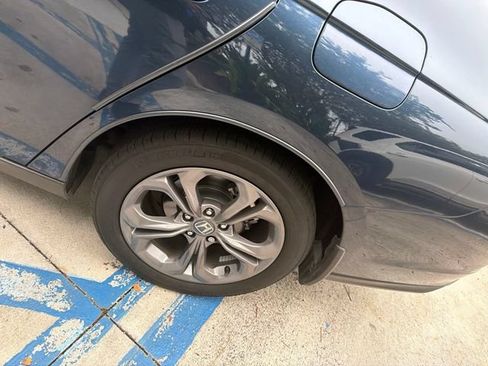 Used 2024 Honda Accord EX image 3