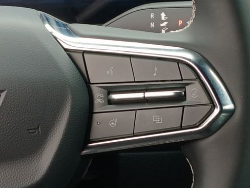 New 2026 Chevrolet Equinox EV LT image 10