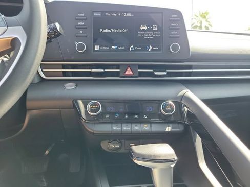 New 2026 Hyundai Elantra Hybrid FWD image 14
