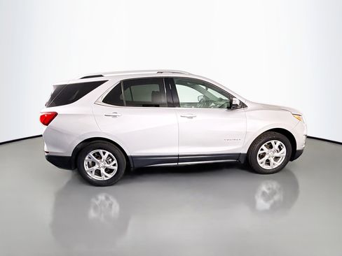 Used 2020 Chevrolet Equinox Premier AWD/4WD image 11