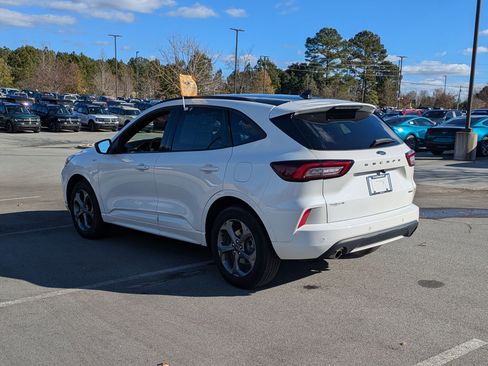 Certified 2023 Ford Escape ST-Line w/ Tech Pack #1 image 6