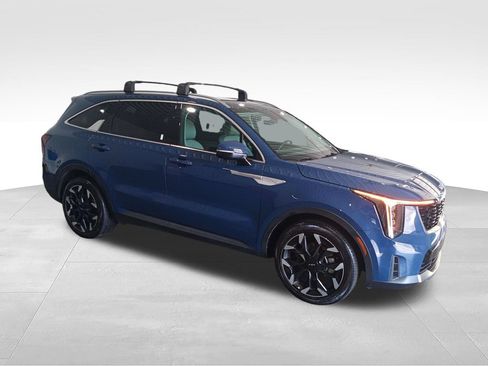 Used 2025 Kia Sorento SX FWD image 9