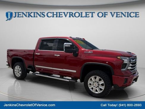 Used 2024 Chevrolet Silverado 2500 High Country w/ High Country Premium Package AWD/4WD image 1