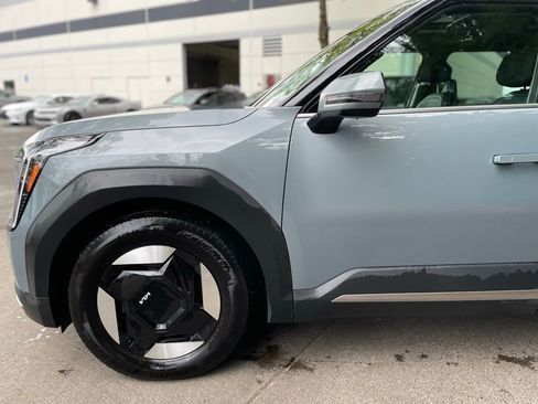 Used 2024 Kia EV9 Wind AWD/4WD image 7