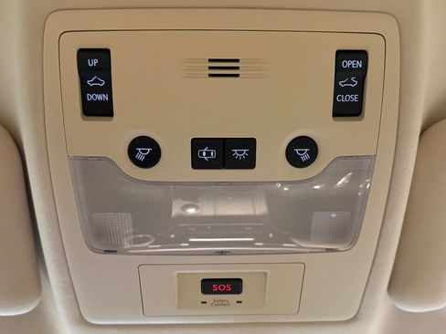 Used 2013 Lexus ES 350 w/ Premium Pkg FWD image 17