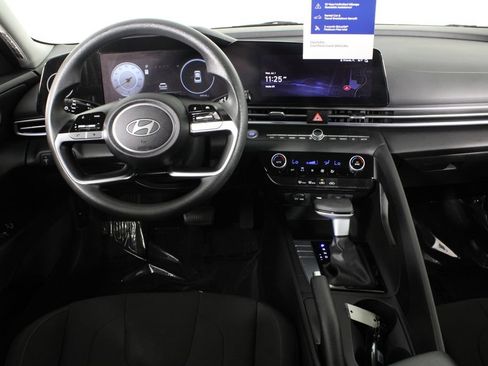 Certified 2024 Hyundai Elantra SEL FWD image 8