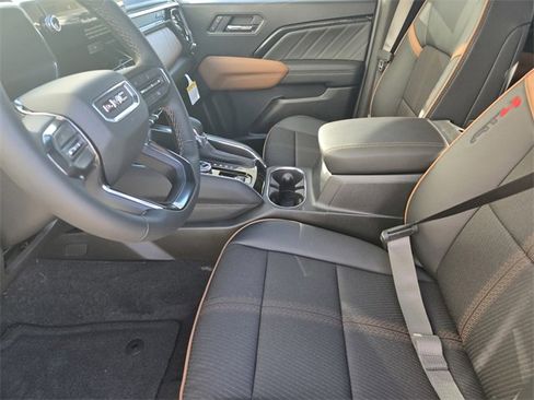 New 2026 GMC Canyon AT4 image 21