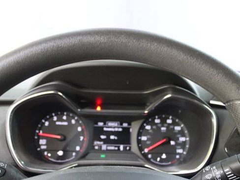 Used 2023 Chevrolet TrailBlazer LT w/ Convenience Package AWD/4WD image 17