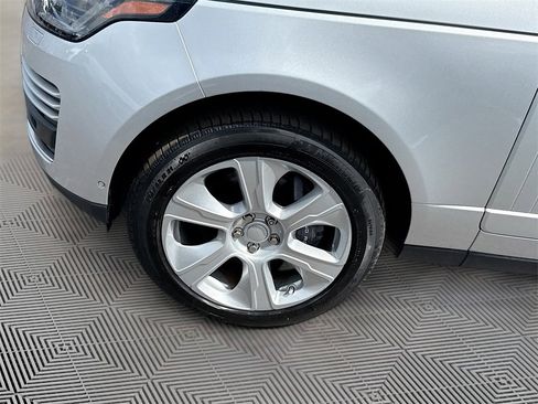 Used 2019 Land Rover Range Rover Supercharged image 35