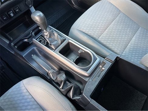 Used 2021 Toyota Tacoma SR5 image 32