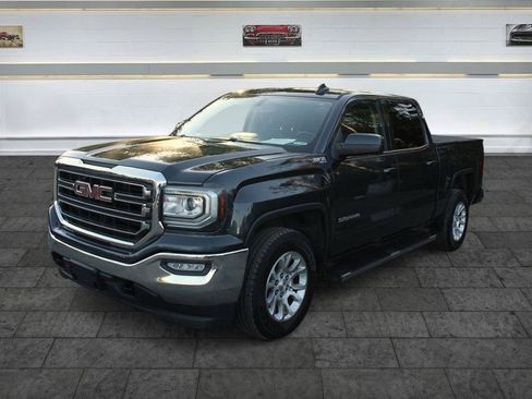 Used 2018 GMC Sierra 1500 SLE w/ SLE Value Package AWD/4WD image 3