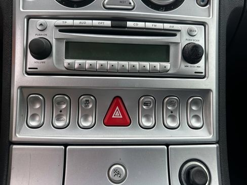 Used 2005 Chrysler Crossfire Convertible RWD image 18